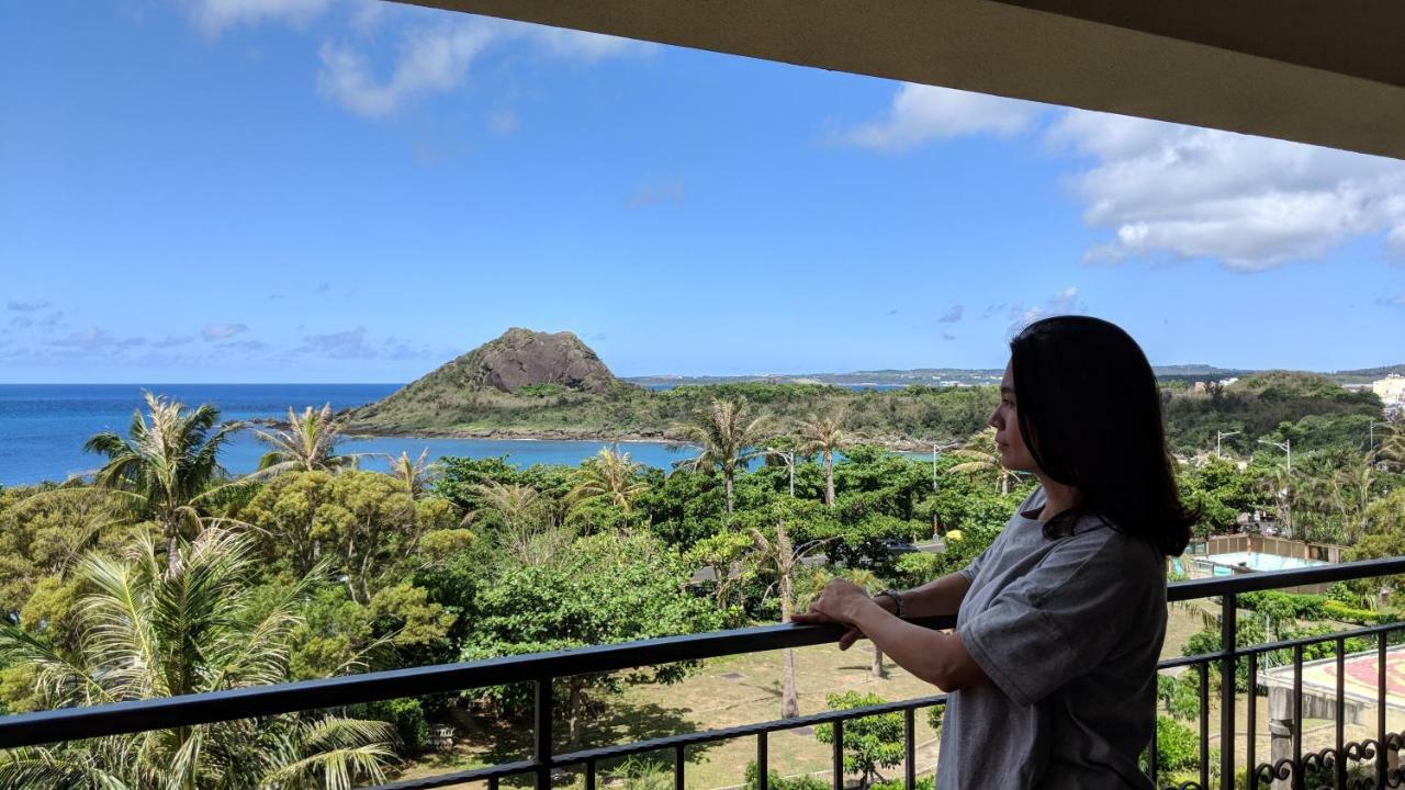 Howard Beach Resort Кеньдін Екстер'єр фото View of the Rock of Tinian from the Tinian International Conference Center